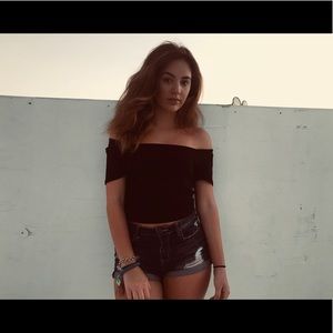 Meet your Posher, Kaila